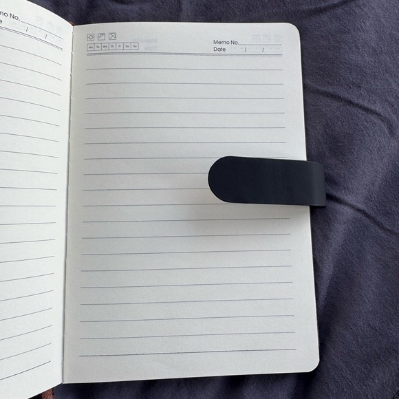 Black Folio Notebook - Picture 2 of 8